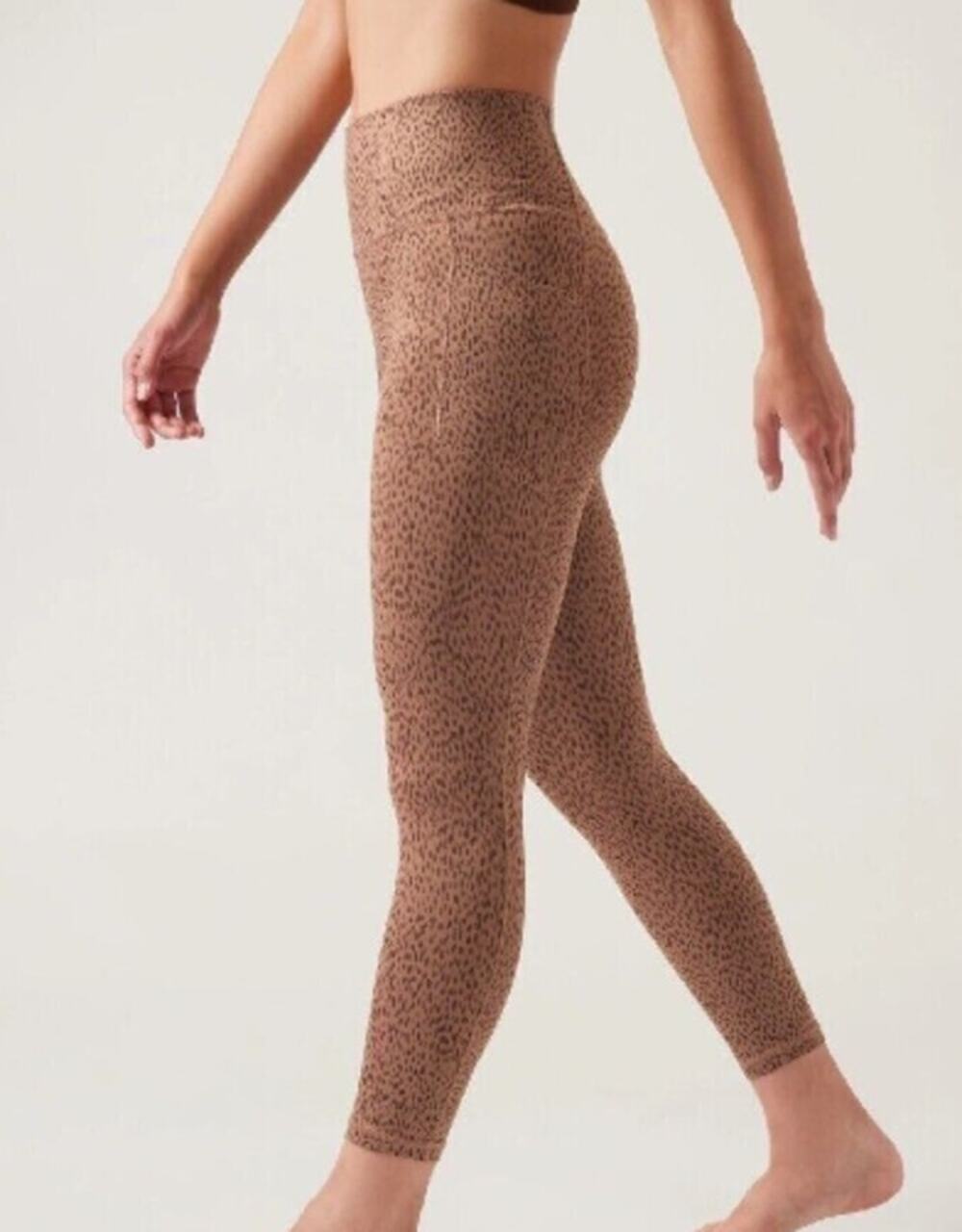 Athleta Salutation Stash Pocket II Printed 7/8 Tight 657536 M